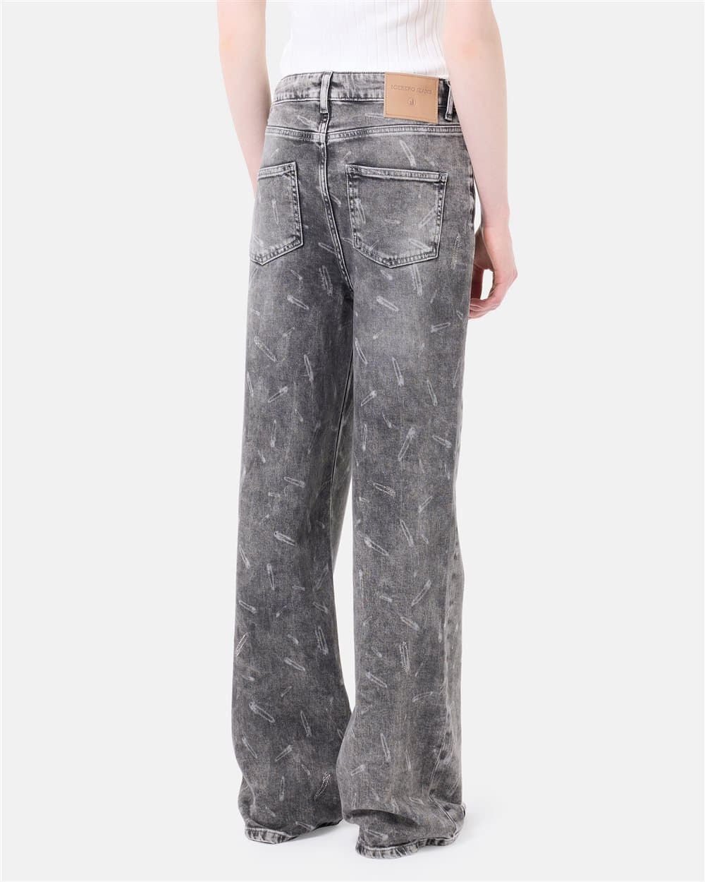 Gray degradable cotton denim 5-pocket pants with a straight fit 2