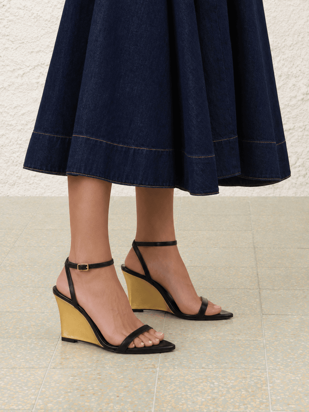 Siena Wedge 