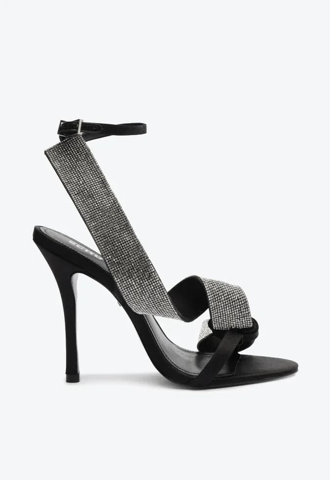 Kristen Sandal 2